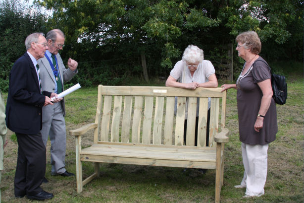 West Riding Guild Lunch 08 Bench Photo